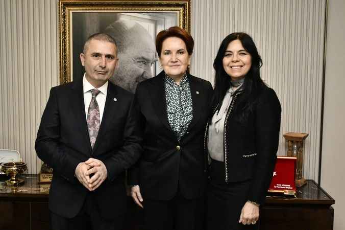 Akşener, İzmit adayını resmen duyurdu