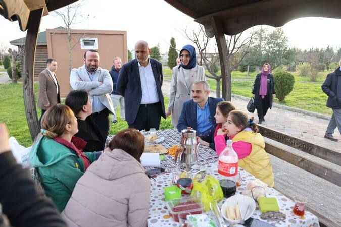 Çiftçi, Çayırovalılarla bir araya gelmeyi sürdürüyor