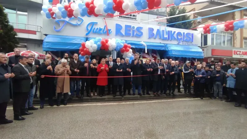 Tuzla Reis Balıkçısı'nın açılışına yoğun ilgi